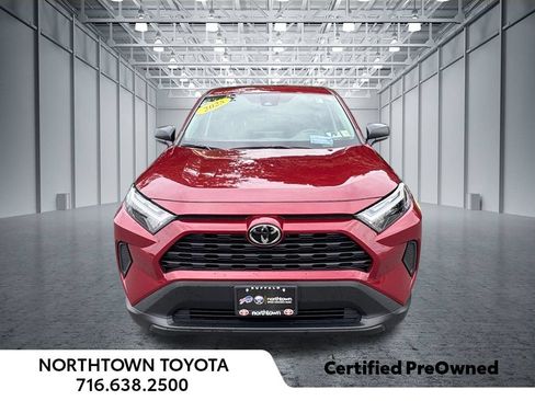 Used 2025 Toyota RAV4 LE AWD/4WD image 3