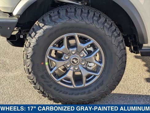 New 2025 Ford Bronco Badlands image 8