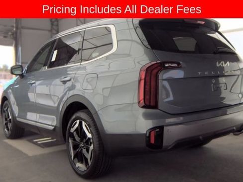Used 2025 Kia Telluride S AWD/4WD image 6