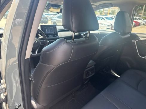 Used 2022 Toyota RAV4 XLE Premium FWD image 19