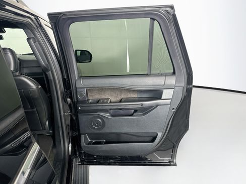 Used 2020 Ford Expedition Max Limited AWD/4WD image 32