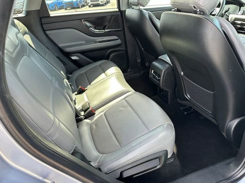 Used 2022 Lincoln Corsair Grand Touring image 12