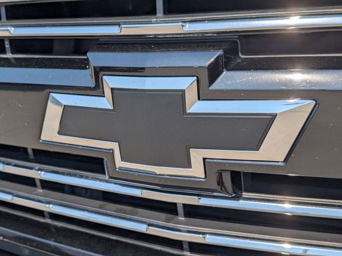 Used 2018 Chevrolet Silverado 3500 LT w/ LT Convenience Package AWD/4WD image 13
