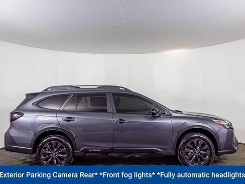 Used 2025 Subaru Outback Onyx Edition AWD/4WD image 17