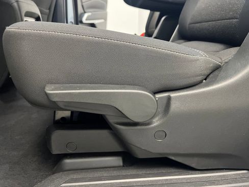 Used 2024 Chevrolet Traverse LT image 15