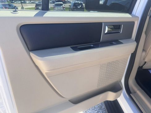 Used 2015 Ford Expedition EL XLT w/ Equipment Group 202A image 21