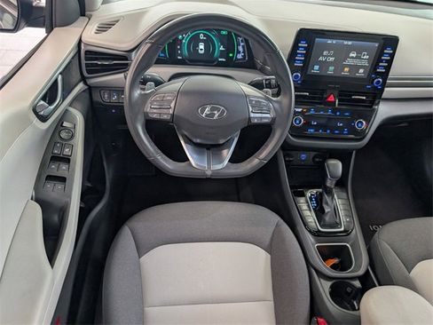Used 2020 Hyundai Ioniq SEL image 9