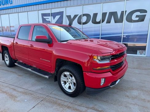 Used 2017 Chevrolet Silverado 1500 LT w/ All Star Edition AWD/4WD image 2