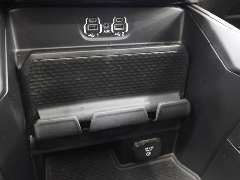 Used 2023 RAM 2500 Laramie AWD/4WD image 46