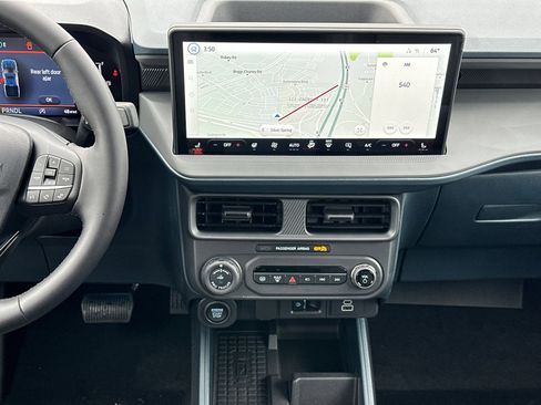 New 2025 Ford Maverick Lariat w/ Black Appearance Package image 19