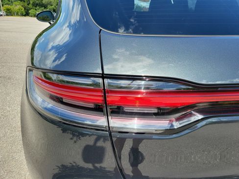 Used 2024 Porsche Macan S AWD/4WD image 10