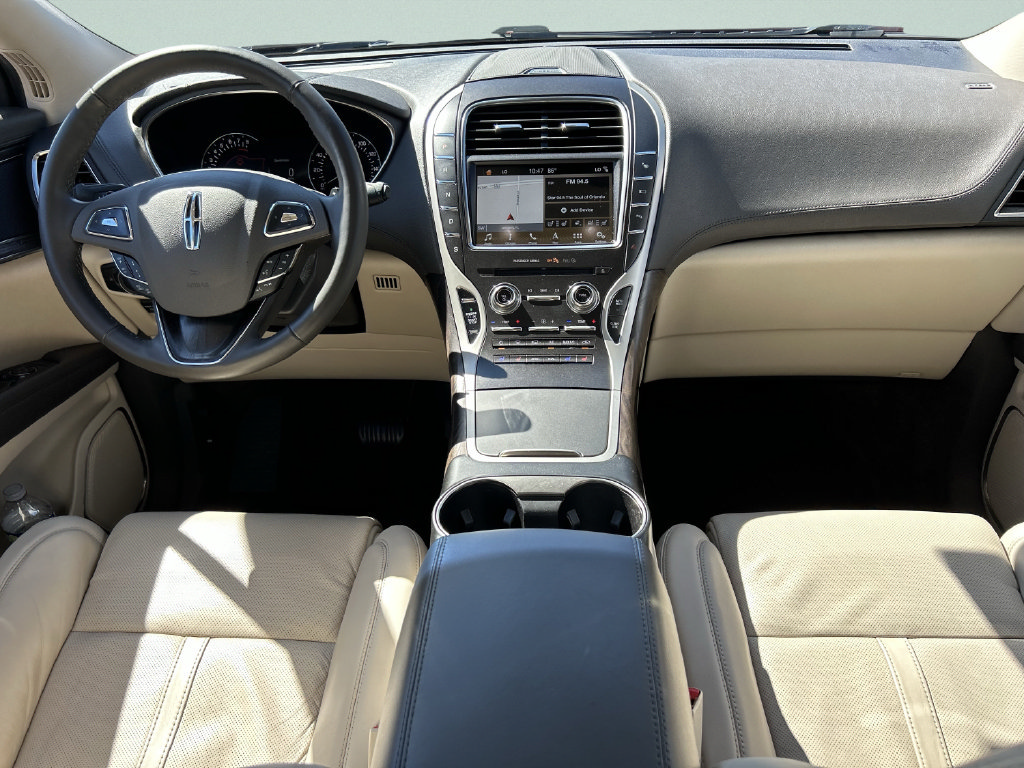 Used 2018 Lincoln MKX Reserve w/ Driver Assistance Package FWD image 18