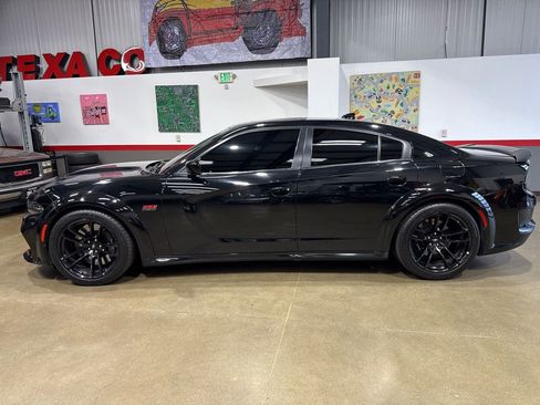 Used 2021 Dodge Charger Scat Pack image 4
