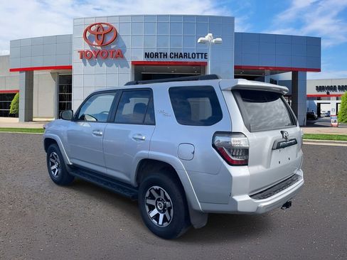 Used 2024 Toyota 4Runner TRD Off-Road Premium image 8