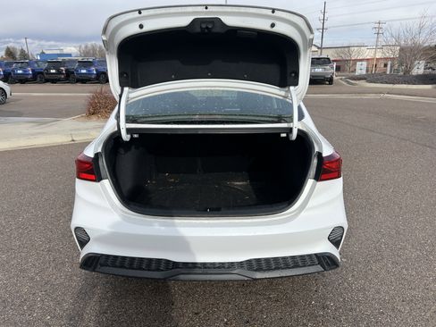 Used 2023 Kia Forte LXS w/ LXS Technology Package image 19