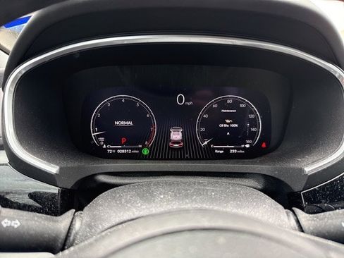 Used 2024 Acura MDX FWD w/ Technology Package image 10