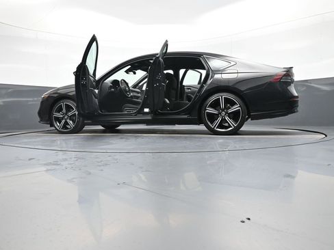 Used 2023 Honda Accord Sport image 47