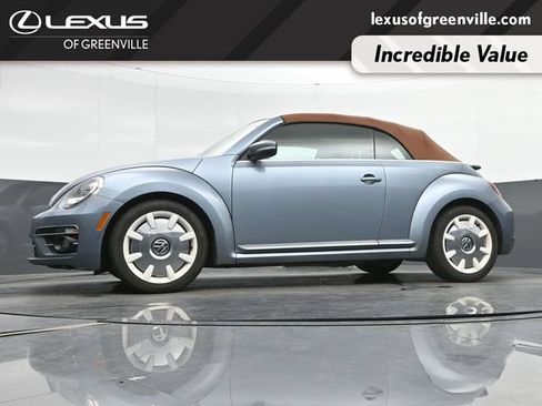 Used 2019 Volkswagen Beetle 2.0T Final Edition SEL FWD image 16