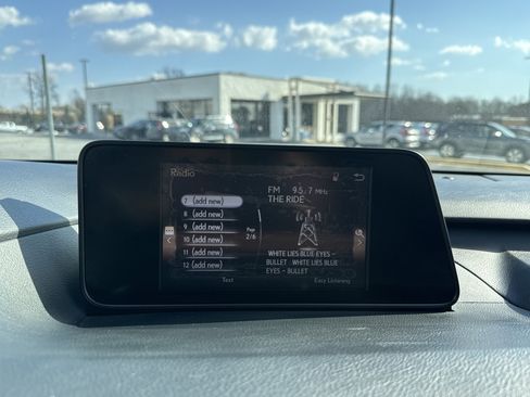 Used 2017 Lexus RX 350 RX 350 AWD image 23