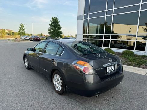Used 2010 Nissan Altima 2.5 S image 7