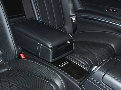 Used 2015 Mercedes-Benz S 550 4MATIC Coupe image 59