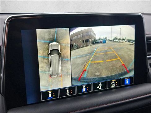 Used 2022 Chevrolet Tahoe RST w/ Sport Performance Package AWD/4WD image 15