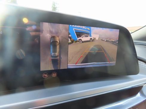 Used 2024 Cadillac Lyriq Luxury image 31