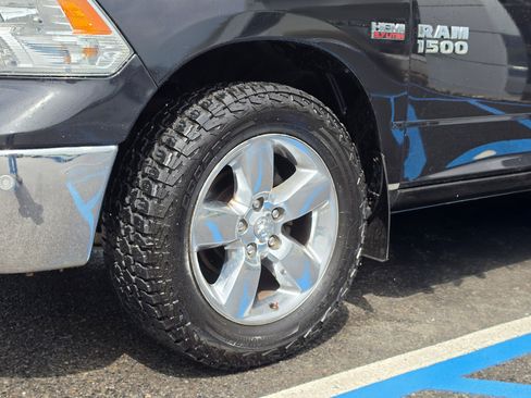 Used 2017 RAM 1500 Big Horn AWD/4WD image 11