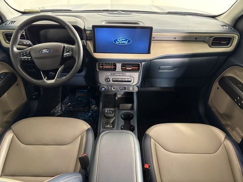 Used 2025 Ford Maverick Lariat w/ 4K Tow Package AWD/4WD image 17