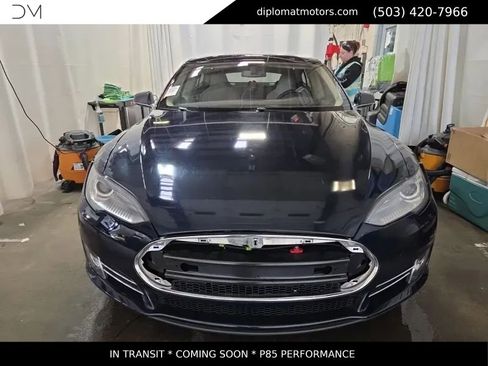 Used 2013 Tesla Model S Performance image 2