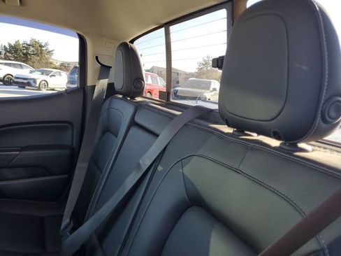 Used 2016 GMC Canyon SLT w/ Driver Alert Package image 11