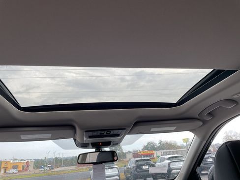 New 2026 Nissan Rogue Platinum image 11