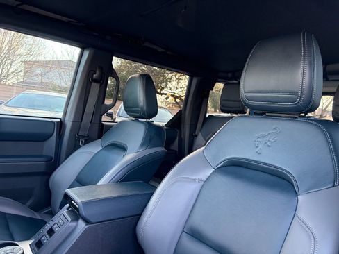 Used 2024 Ford Bronco Outer Banks image 10