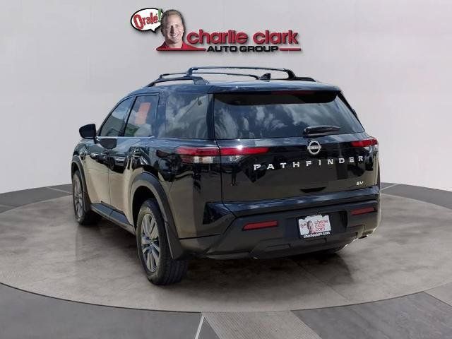 Certified 2024 Nissan Pathfinder SV FWD image 3