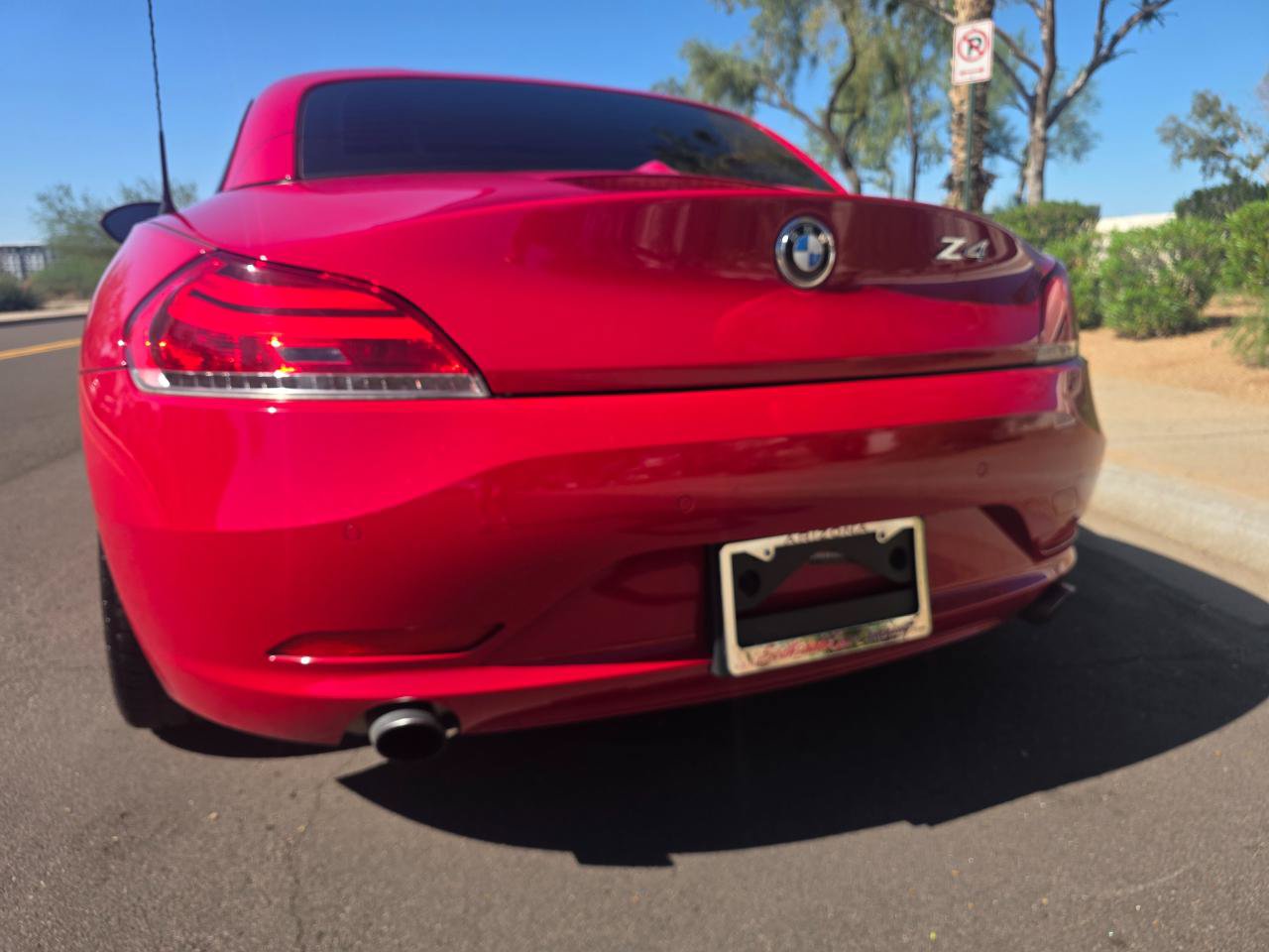 Used 2010 BMW Z4 sDrive35i RWD image 25