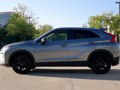 Used 2020 Mitsubishi Eclipse Cross LE image 13