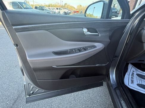 Used 2019 Hyundai Santa Fe Limited image 18