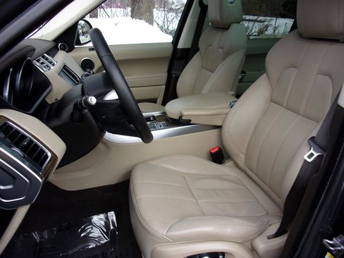 Used 2016 Land Rover Range Rover Sport HSE image 8