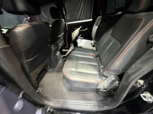 Certified 2024 Nissan Titan PRO-4X w/ Pro-4x Convenience Package AWD/4WD image 17
