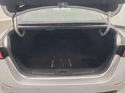 Used 2020 Nissan Sentra SV w/ Trunk Package FWD image 17