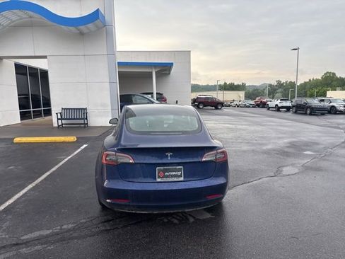 Used 2023 Tesla Model 3 Standard Range RWD image 9