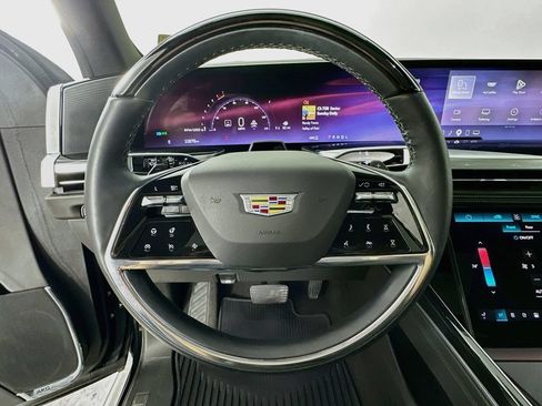 Used 2025 Cadillac Escalade Sport w/ Touring Package AWD/4WD image 11