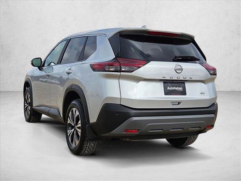 Used 2023 Nissan Rogue SV image 7