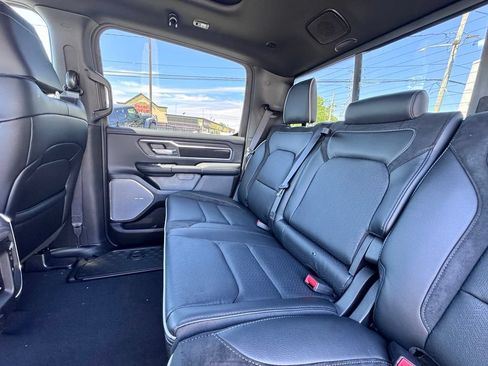 New 2026 RAM 1500 Laramie AWD/4WD image 18