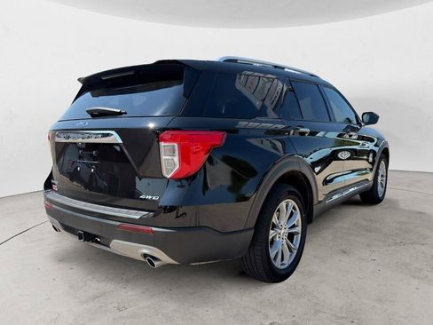 Used 2023 Ford Explorer Limited w/ Equipment Group 301A AWD/4WD image 5