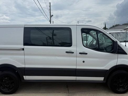 Used 2019 Ford Transit 250 130 Low Roof w/ Exterior Upgrade Package RWD image 8