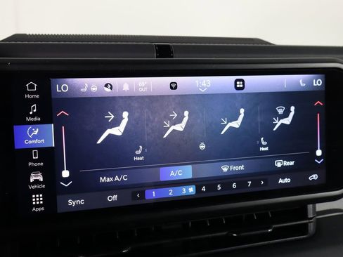 Used 2025 Jeep Wrangler Unlimited Sahara image 30