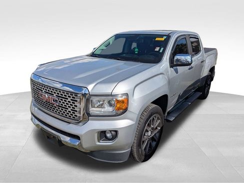 Used 2018 GMC Canyon Denali image 9
