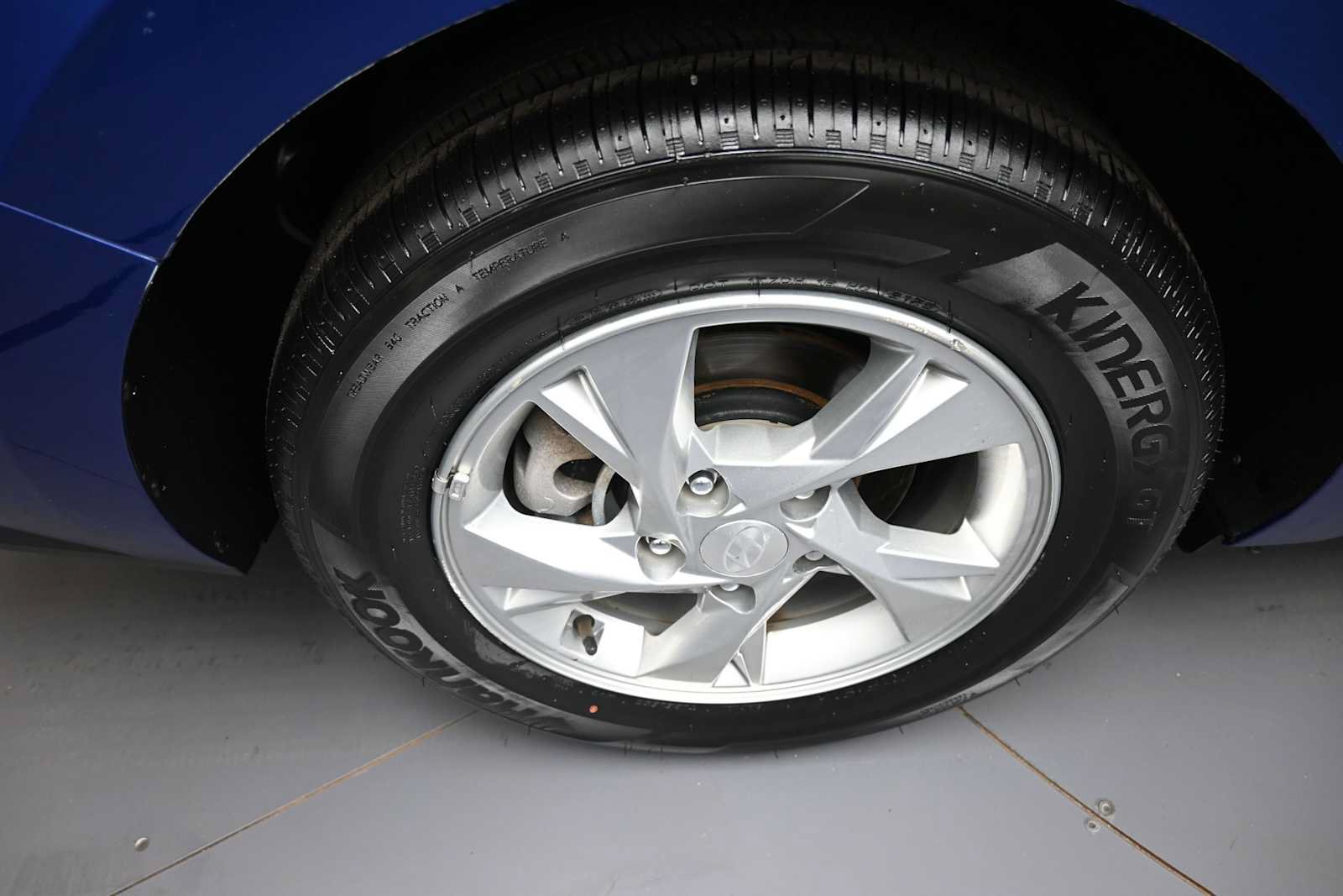 Certified 2023 Hyundai Elantra SE FWD image 11