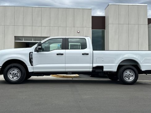 New 2026 Ford F250 XL w/ XL Chrome Package image 6